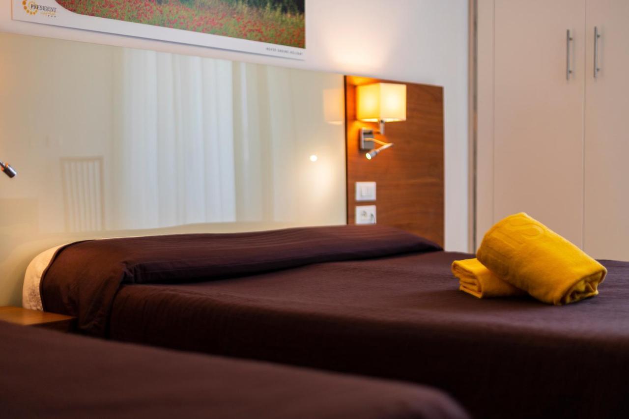Hotel President Бибионе Екстериор снимка