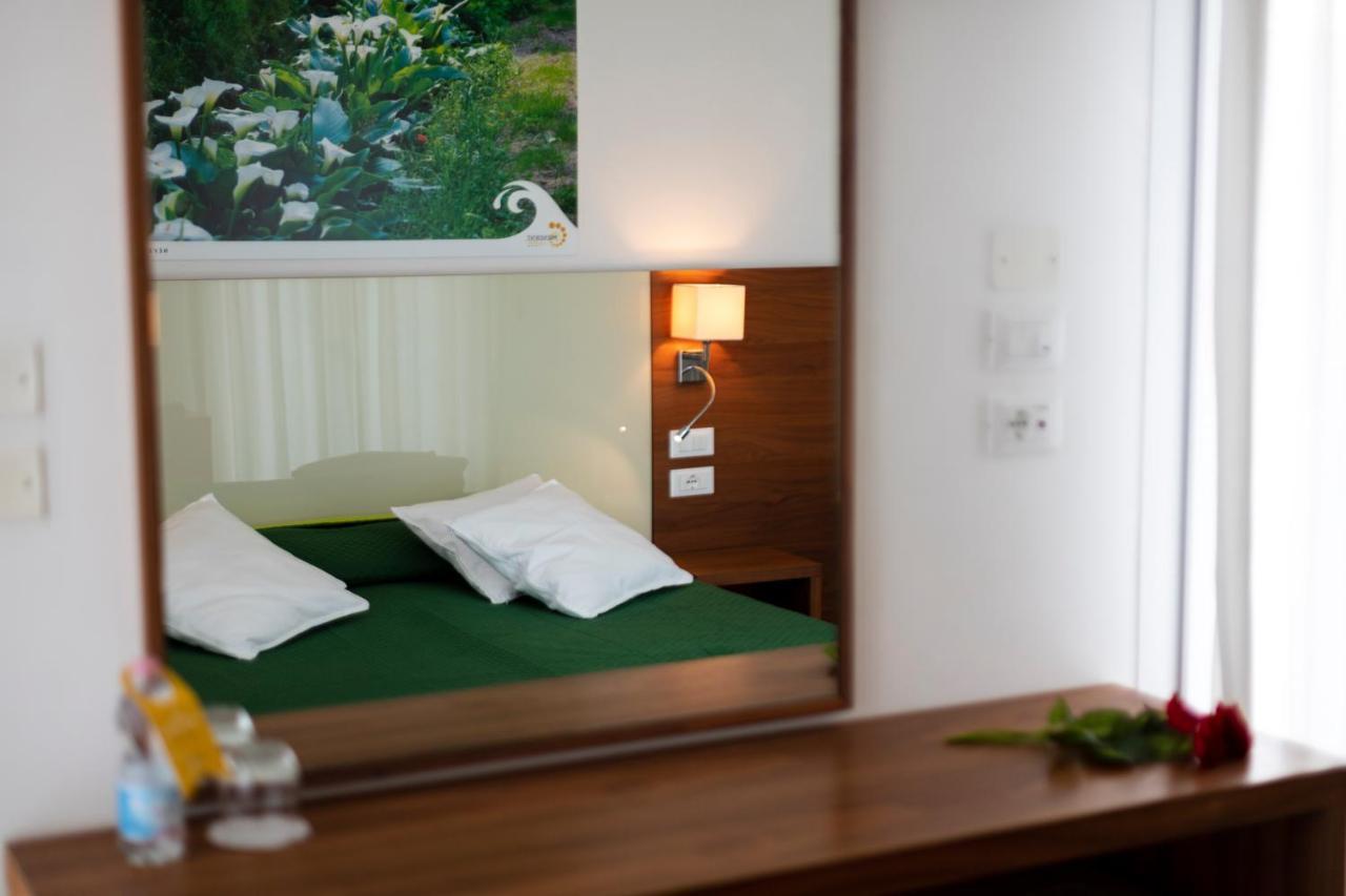 Hotel President Бибионе Екстериор снимка