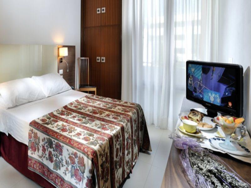 Hotel President Бибионе Екстериор снимка