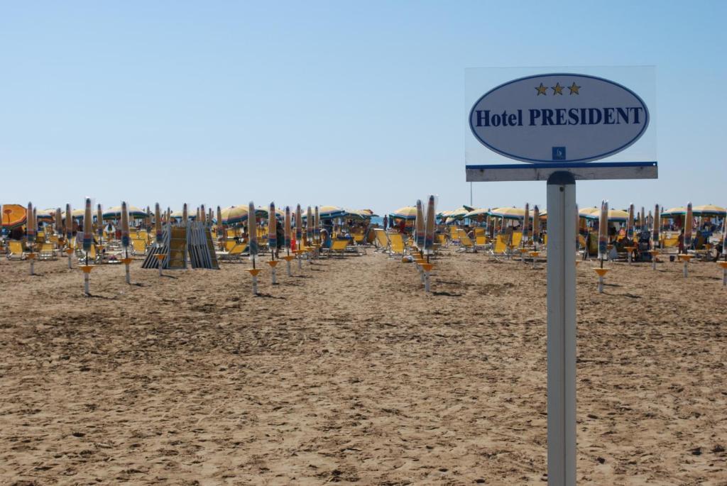 Hotel President Бибионе Екстериор снимка