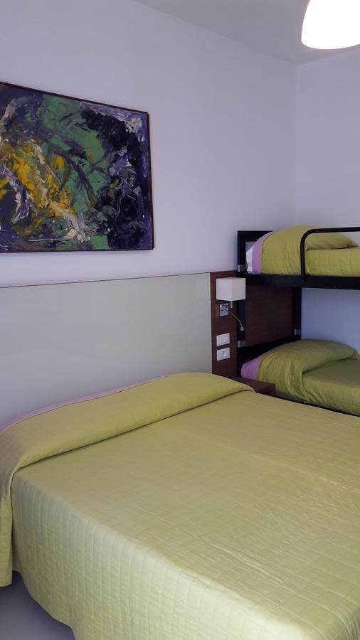 Hotel President Бибионе Екстериор снимка